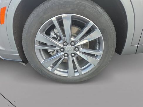 Used 2025 Cadillac XT6 Premium Luxury AWD/4WD image 38