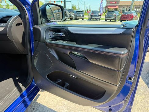 Used 2019 Dodge Grand Caravan GT FWD image 21