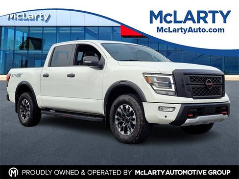 Used 2024 Nissan Titan PRO-4X w/ Pro-4x Convenience Package image 1