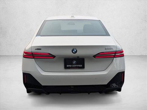 Used 2026 BMW 530i xDrive w/ M Sport Package AWD/4WD image 7