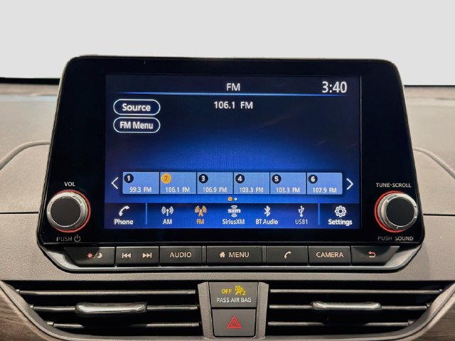 Used 2023 Nissan Altima 2.5 SV FWD image 13