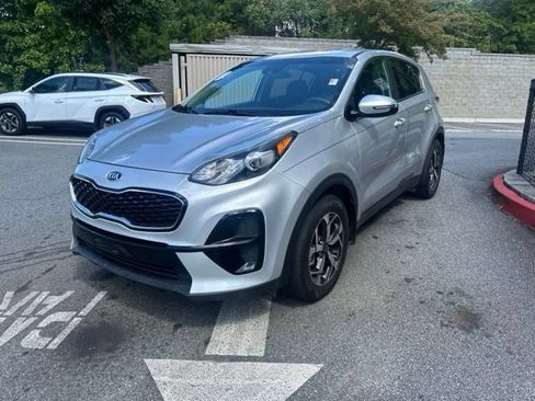 Used 2020 Kia Sportage LX w/ LX Popular Package FWD image 3