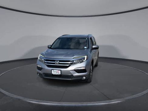 Used 2018 Honda Pilot Elite image 3