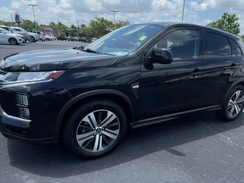 Used 2025 Mitsubishi Outlander Sport AWD image 4