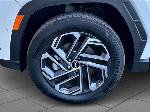 Used 2025 Hyundai Tucson Limited image 10