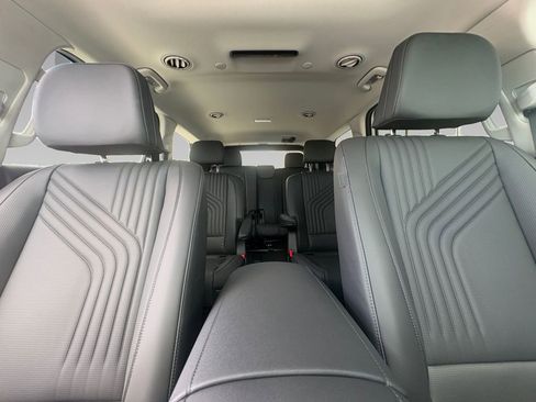 New 2026 Hyundai Palisade SEL Premium FWD image 2