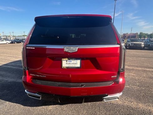 Used 2022 Cadillac Escalade Premium Luxury w/ LPO, Radiant Package image 8