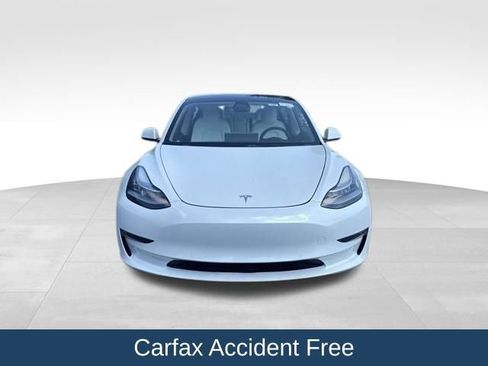 Used 2022 Tesla Model 3 Long Range AWD/4WD image 2