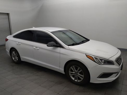 Used 2017 Hyundai Sonata SE FWD image 11