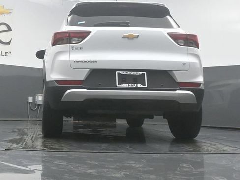 Used 2024 Chevrolet TrailBlazer LT w/ LT Cold Weather Package FWD image 54