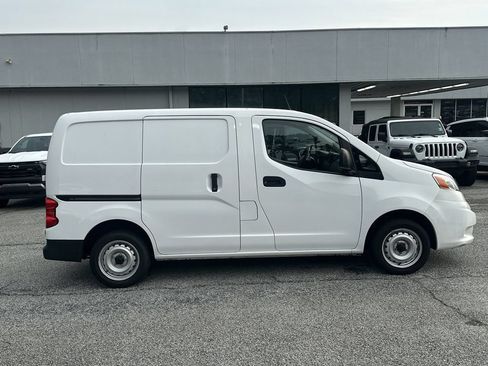 Used 2020 Nissan NV200 S FWD image 2