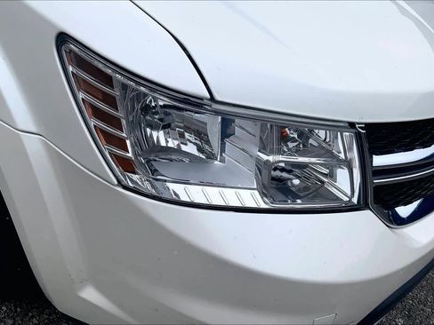 Used 2019 Dodge Journey SE w/ Connectivity Group FWD image 28