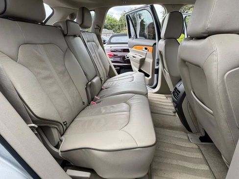Used 2015 Lincoln MKX FWD w/ Equipment Group 102A image 14