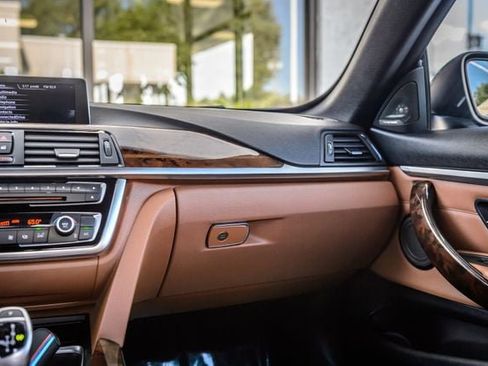 Used 2015 BMW 435i Convertible w/ Luxury Line RWD image 38