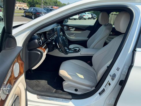 Used 2018 Mercedes-Benz E 300 4MATIC image 15