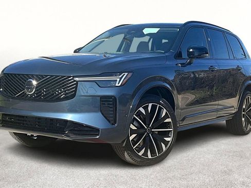 New 2026 Volvo XC90 B6 Ultra w/ Protection Package Premier AWD/4WD image 2