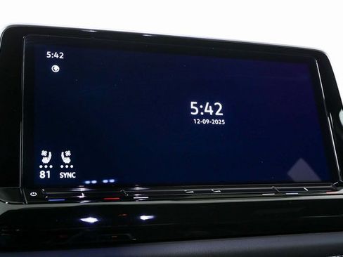 Certified 2025 Volkswagen Atlas Cross Sport SE image 8