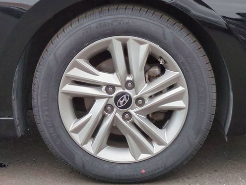 Used 2019 Hyundai Elantra Value Edition image 10