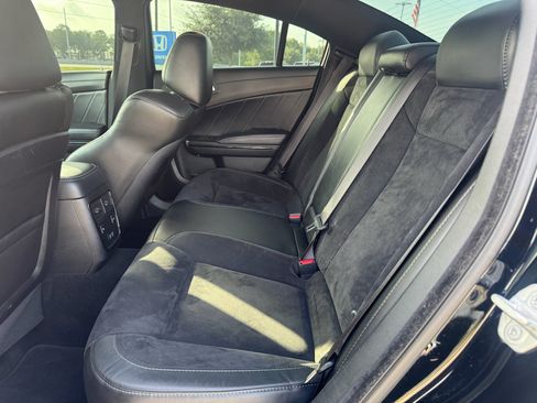 Used 2022 Dodge Charger R/T w/ Plus Group RWD image 30