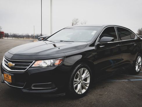 Used 2014 Chevrolet Impala LT w/ Convenience Package image 12