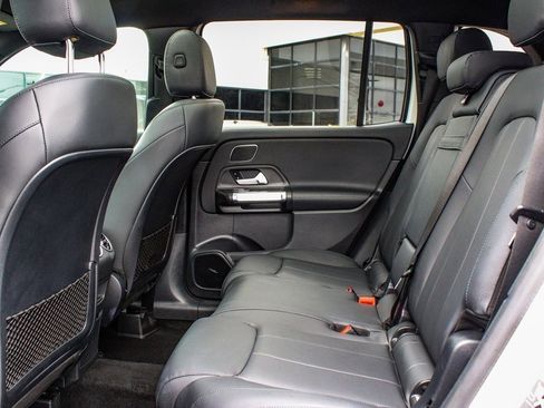 Used 2024 Mercedes-Benz GLB 250 4MATIC w/ Driver Assistance Package image 35