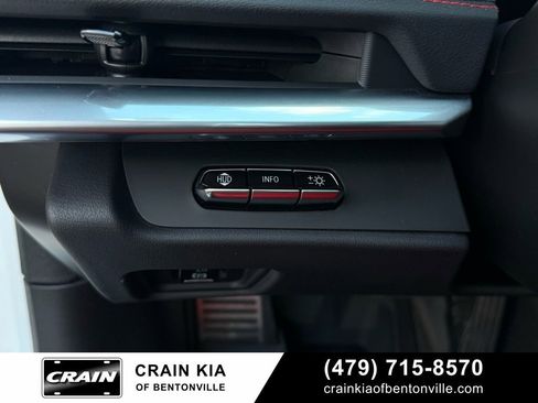 Used 2025 Chevrolet Corvette Stingray Preferred Cpe w/ 2LT image 12