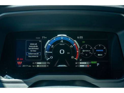 Used 2022 Toyota Tundra Limited AWD/4WD image 23