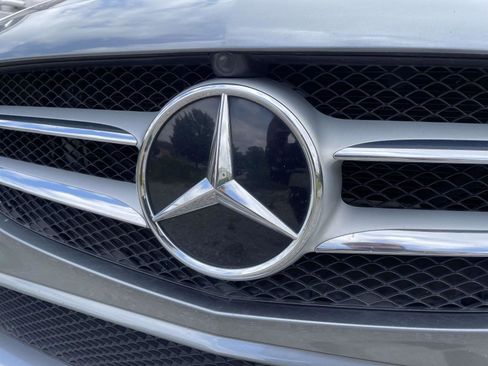 Used 2019 Mercedes-Benz C 300 Sedan image 12