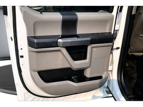 Used 2017 Ford F150 XLT AWD/4WD image 35