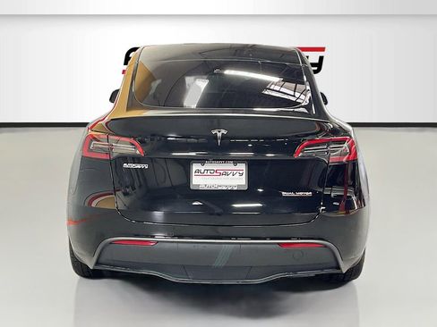 Used 2022 Tesla Model Y Performance image 6