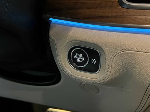 New 2026 Mercedes-Benz GLS 580 4MATIC image 32