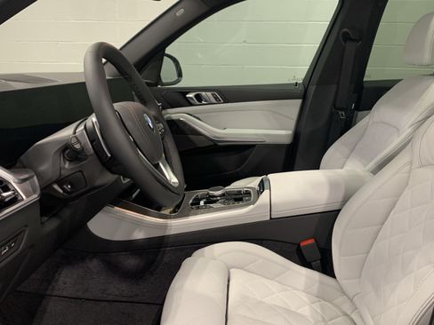 Certified 2026 BMW X5 xDrive50e w/ Climate Comfort Package AWD/4WD image 12