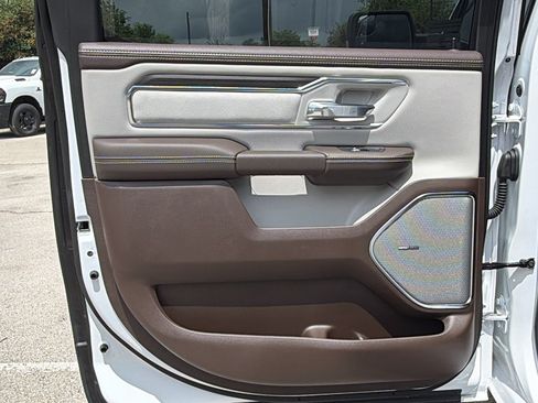 New 2026 RAM 1500 Laramie AWD/4WD image 14