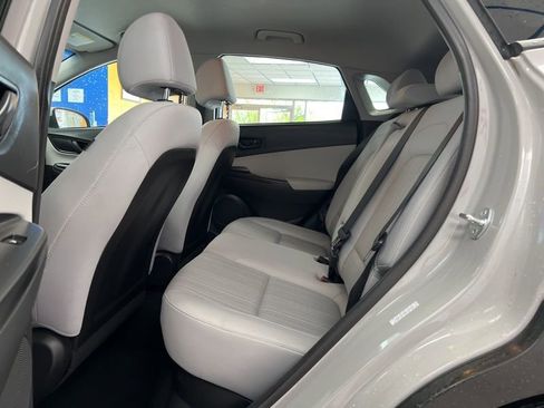 Used 2023 Hyundai Kona SEL image 15