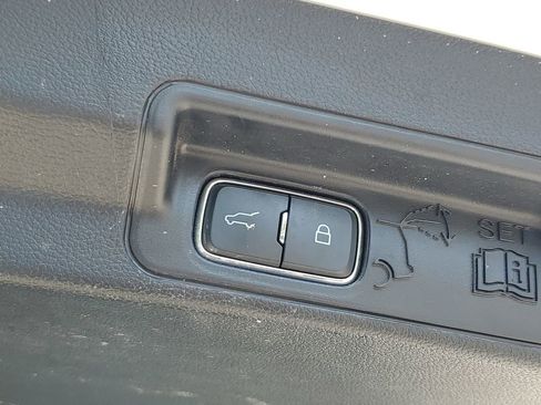 Used 2024 Ford Explorer XLT w/ Equipment Group 202A AWD/4WD image 13