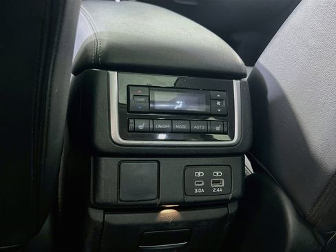 Used 2023 Subaru Ascent Limited w/ Technology Package AWD/4WD image 27