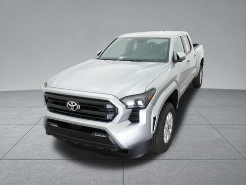 Used 2026 Toyota Tacoma SR5 RWD image 19