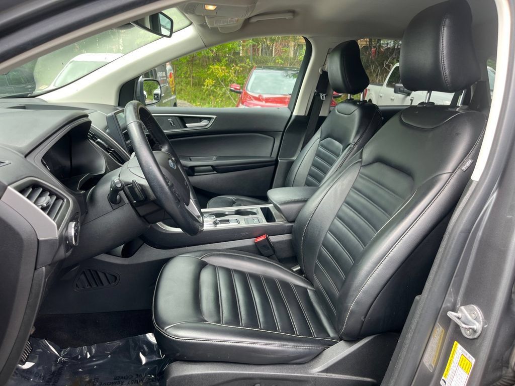 Certified 2023 Ford Edge SEL w/ Convenience Package AWD/4WD image 9