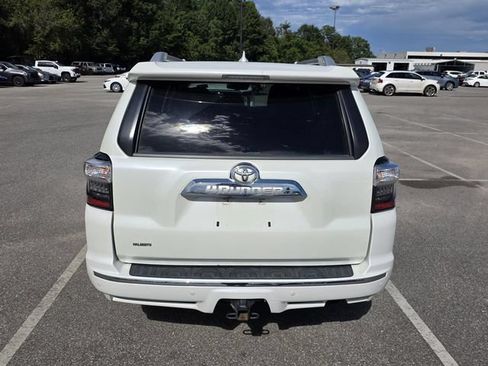 Used 2021 Toyota 4Runner Limited AWD/4WD image 3