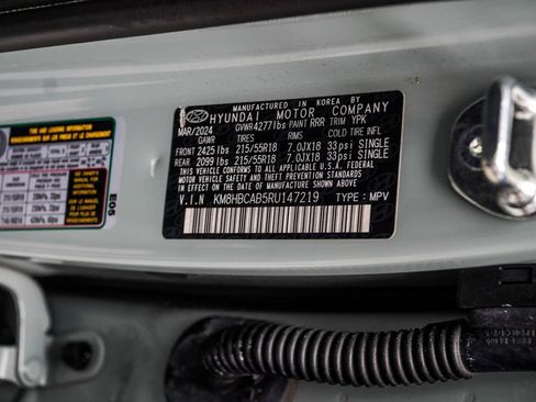 Used 2024 Hyundai Kona SEL AWD/4WD image 42