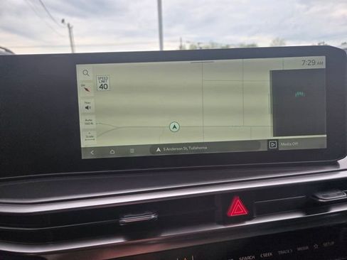 Used 2025 Kia Sorento S w/ Panoramic Sunroof Package FWD image 13