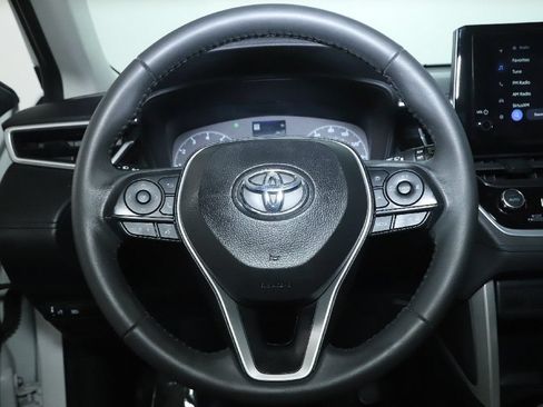 Used 2024 Toyota Corolla Cross LE FWD image 21