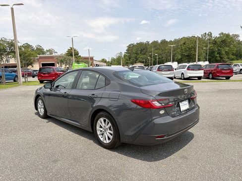 Used 2025 Toyota Camry LE FWD image 7