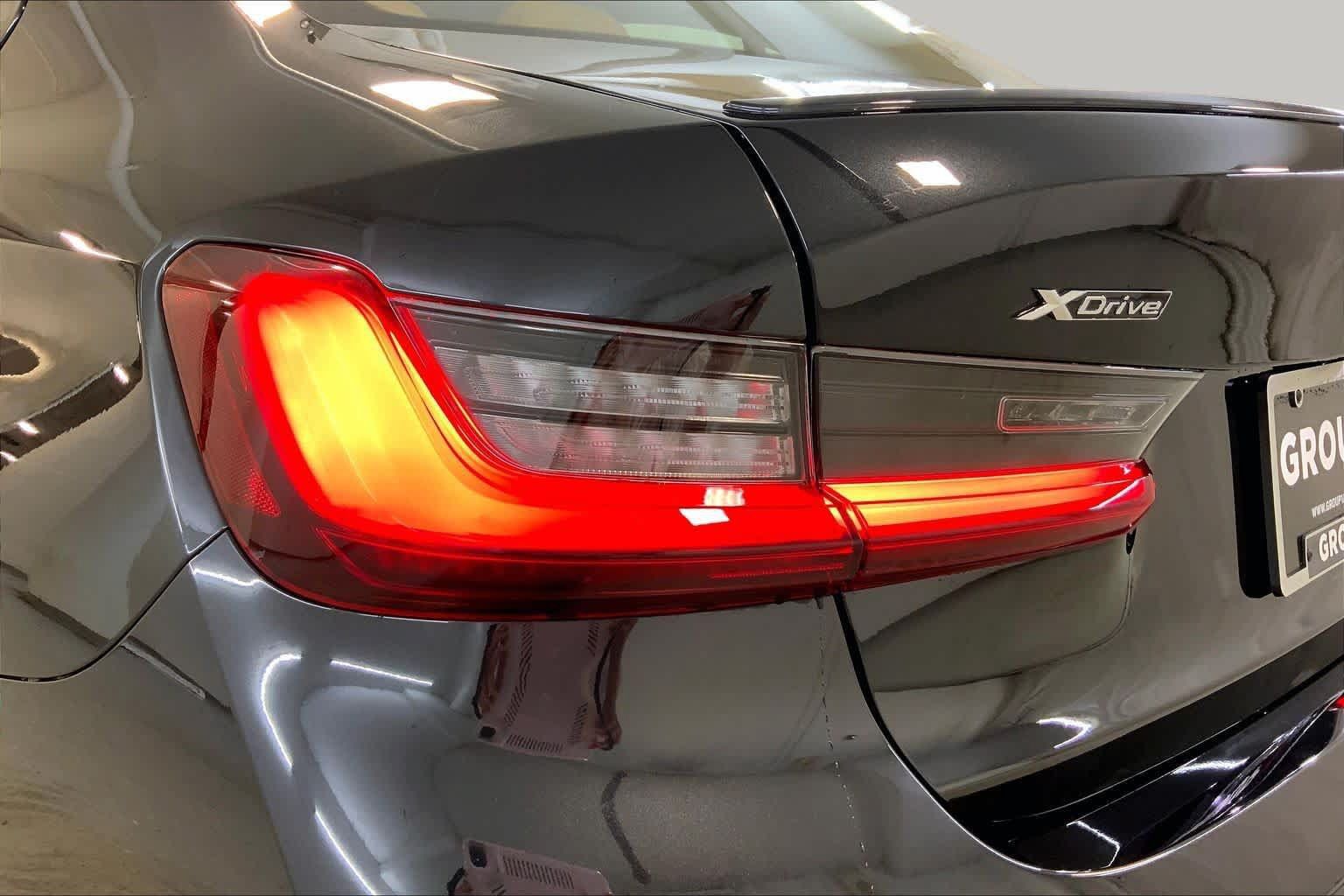 New 2026 BMW 330i xDrive Sedan w/ M Sport Package AWD/4WD image 14