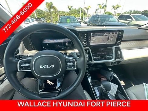 Used 2023 Kia Sorento SX AWD/4WD image 12