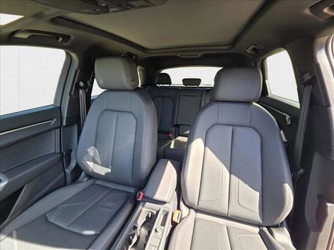 New 2025 Audi Q3 2.0T Premium w/ Convenience Package image 16