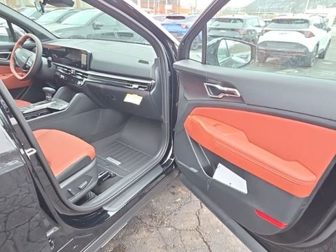 New 2026 Kia Sportage SX image 13