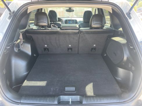 Used 2022 Jeep Cherokee Latitude w/ Sun & Sound Group AWD/4WD image 20