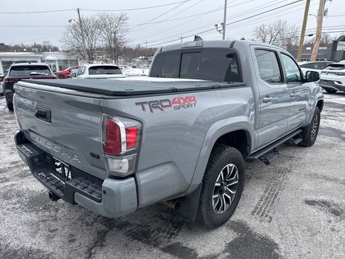 Used 2021 Toyota Tacoma TRD Sport image 4