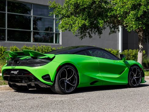Used 2024 McLaren 750S RWD image 13